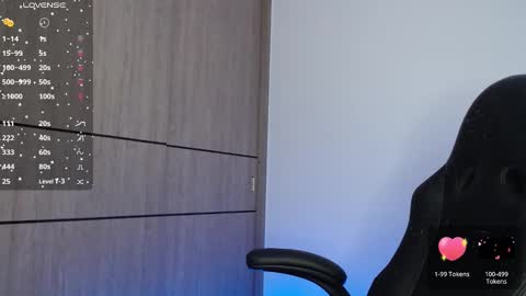 Snapshot of emma_aaa chatting on 12.20.24 Rocio online show from 12.20.24