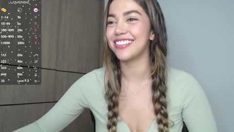 Snapshot of emma_aaa chatting on 03.01.25 Rocio online show from 03.01.25