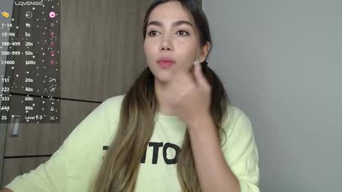 Snapshot of emma_aaa chatting on 03.05.25 Rocio online show from 03.05.25