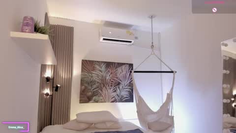 Snapshot of emma_alice_ chatting on 03.03.26 Alice online show from 03.03.26