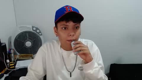 Snapshot of emma_and_thom chatting on 02.07.26 emma_and_thom online show from 02.07.26