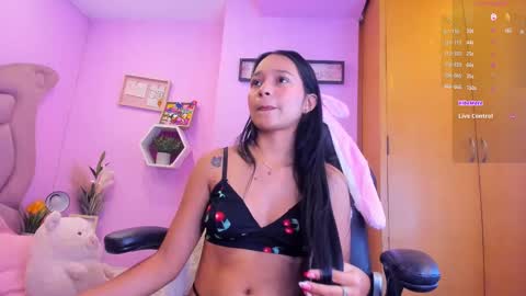 Emma Anturin online show from 10.08.25