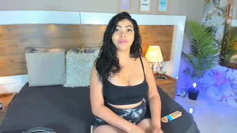 Emma  online show from 02.13.25