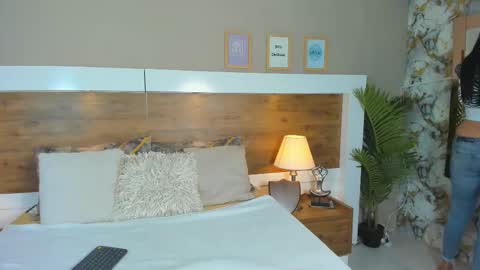 Emma  online show from 03.05.25