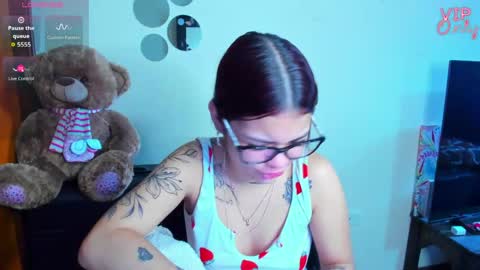 emma_boo_ online show from 05.15.26