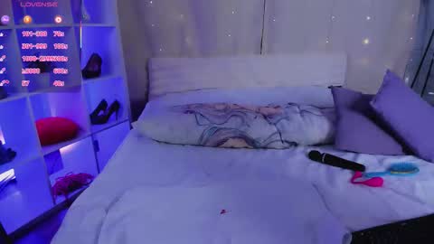 Snapshot of emma_brewn chatting on 11.06.25 Emma online show from 11.06.25