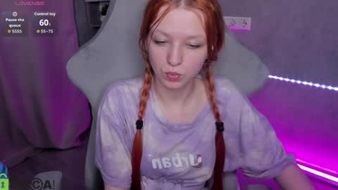 Snapshot of emma_dusk chatting on 05.15.26 Emma online show from 05.15.26