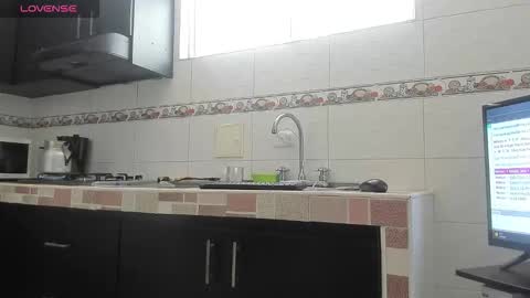 Emma online show from 12.22.25