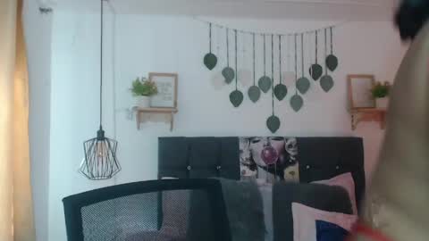 Tell me Emma online show from 04.08.26