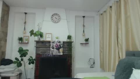 Snapshot of emma_hassani chatting on 04.20.26 Tell me Emma online show from 04.20.26