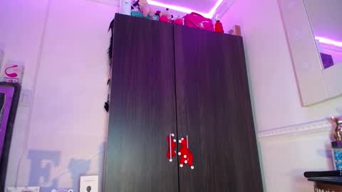 emma online show from 11.19.25