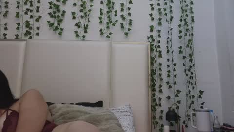 emma_johnson_ online show from 02.10.26