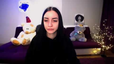 Emma online show from 12.11.24