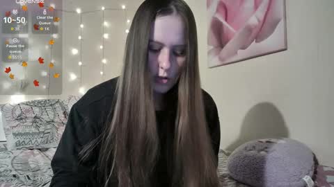 emma_just online show from 11.11.25