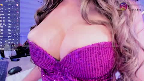 Snapshot of emma_kell chatting on 02.07.25 Emma online show from 02.07.25