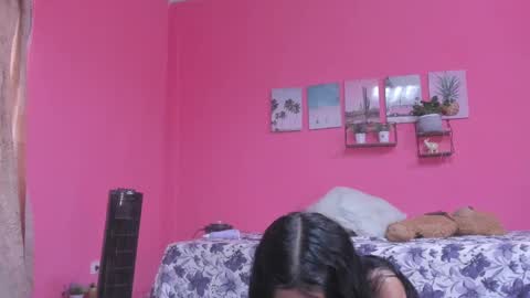 Snapshot of emma_lean chatting on 12.24.24 whises lits online show from 12.24.24