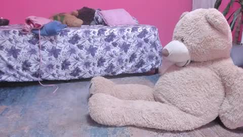 Snapshot of emma_lean chatting on 12.27.24 whises lits online show from 12.27.24