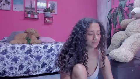 Snapshot of emma_lean chatting on 12.31.24 whises lits online show from 12.31.24