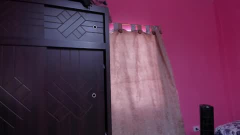 Snapshot of emma_lean chatting on 01.25.25 whises lits online show from 01.25.25