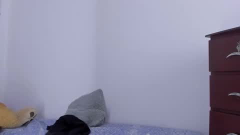 Snapshot of emma_lean chatting on 09.21.25 whises lits online show from 09.21.25