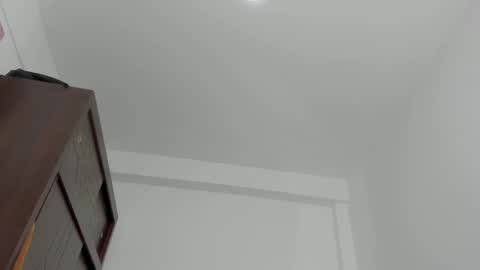 Snapshot of emma_lean chatting on 09.22.25 whises lits online show from 09.22.25