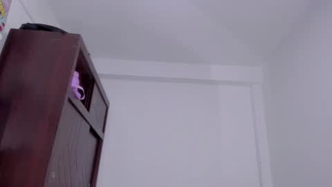 Snapshot of emma_lean chatting on 10.06.25 whises lits online show from 10.06.25