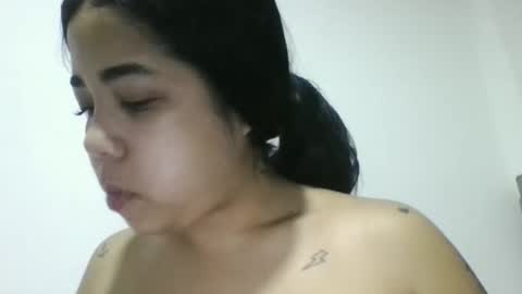 Snapshot of emma_lean chatting on 10.31.25 whises lits online show from 10.31.25