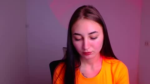 Snapshot of emma_loon chatting on 12.15.24 Emma online show from 12.15.24