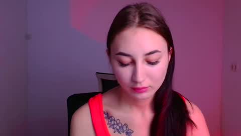 Snapshot of emma_loon chatting on 12.21.24 Emma online show from 12.21.24