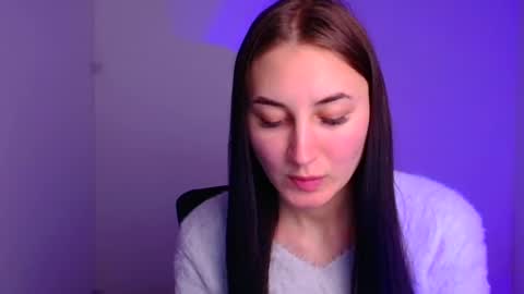 Snapshot of emma_loon chatting on 12.22.24 Emma online show from 12.22.24