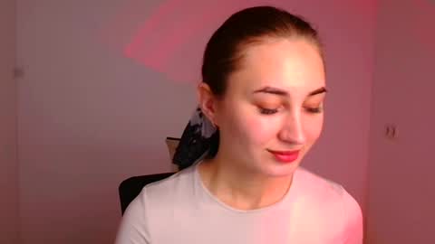 Snapshot of emma_loon chatting on 12.24.24 Emma online show from 12.24.24