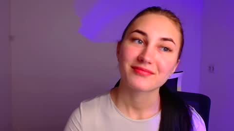 Snapshot of emma_loon chatting on 12.24.24 Emma online show from 12.24.24