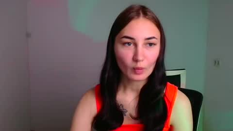 Snapshot of emma_loon chatting on 12.28.24 Emma online show from 12.28.24