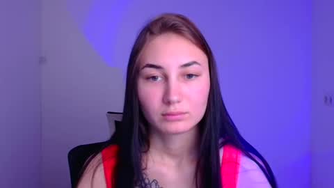 Snapshot of emma_loon chatting on 12.31.24 Emma online show from 12.31.24