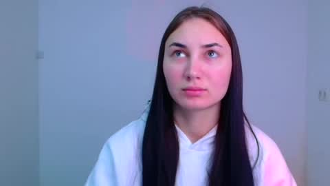 Snapshot of emma_loon chatting on 01.06.25 Emma online show from 01.06.25