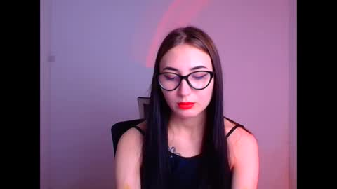 Snapshot of emma_loon chatting on 01.28.25 Emma online show from 01.28.25