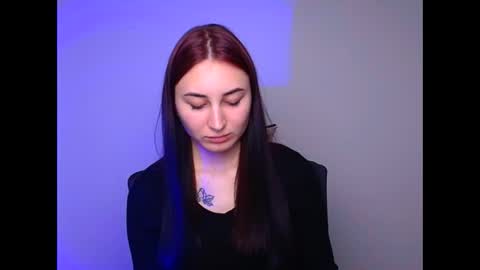 Snapshot of emma_loon chatting on 02.08.25 Emma online show from 02.08.25