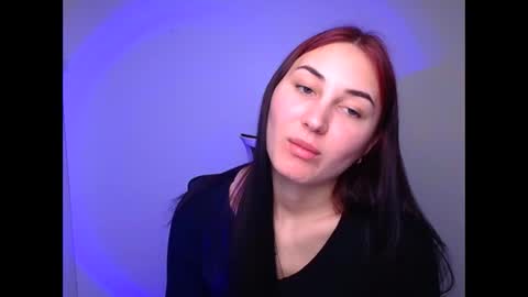 Snapshot of emma_loon chatting on 02.08.25 Emma online show from 02.08.25