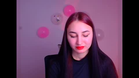 Snapshot of emma_loon chatting on 02.13.25 Emma online show from 02.13.25