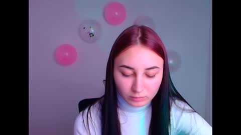 Snapshot of emma_loon chatting on 02.14.25 Emma online show from 02.14.25