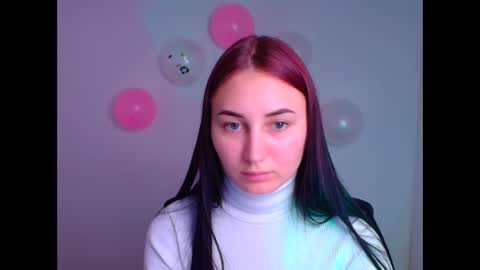 Snapshot of emma_loon chatting on 02.15.25 Emma online show from 02.15.25