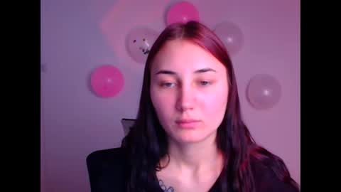 Snapshot of emma_loon chatting on 02.16.25 Emma online show from 02.16.25