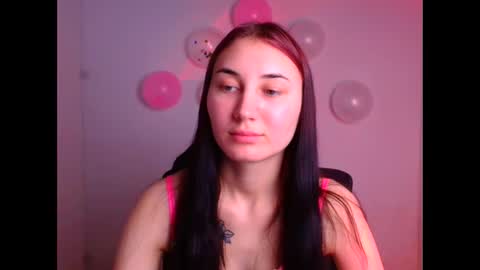 Snapshot of emma_loon chatting on 02.17.25 Emma online show from 02.17.25