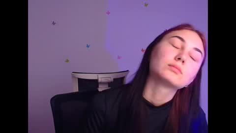 Snapshot of emma_loon chatting on 02.25.25 Emma online show from 02.25.25