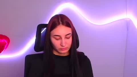 Snapshot of emma_loon chatting on 03.03.25 Emma online show from 03.03.25