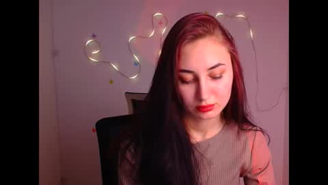 Snapshot of emma_loon chatting on 03.09.25 Emma online show from 03.09.25