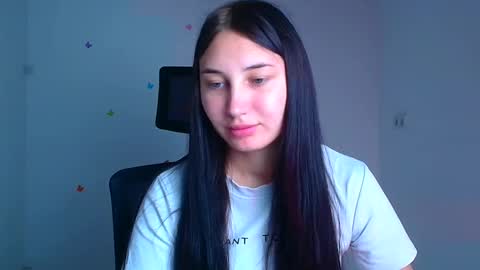 Snapshot of emma_loon chatting on 09.11.25 Emma online show from 09.11.25