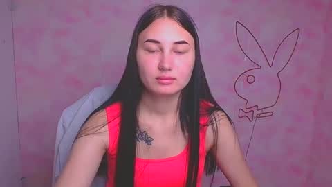 Snapshot of emma_loon chatting on 09.12.25 Emma online show from 09.12.25