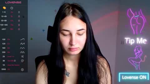 Snapshot of emma_loon chatting on 09.15.25 Emma online show from 09.15.25