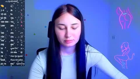 Snapshot of emma_loon chatting on 10.03.25 Emma online show from 10.03.25